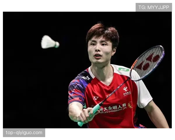 石宇奇比赛没赢，但机场行头比明星还扎眼，我看他是真舍得花钱啊