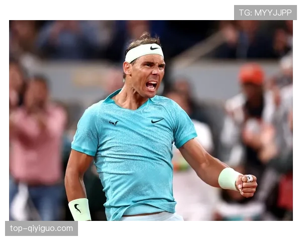 纳达尔家的洗衣房怕不是比我家客厅还大，每天洗几十套比赛服跟玩儿似的