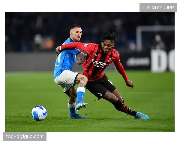 AC米兰中场与边路脱节问题，阶段性对争冠形势产生影响
