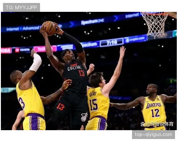 为什么说阻挡犯规是篮球防守中最容易被误判的情况？